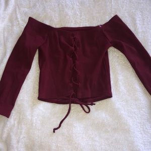 Off the shoulder crop